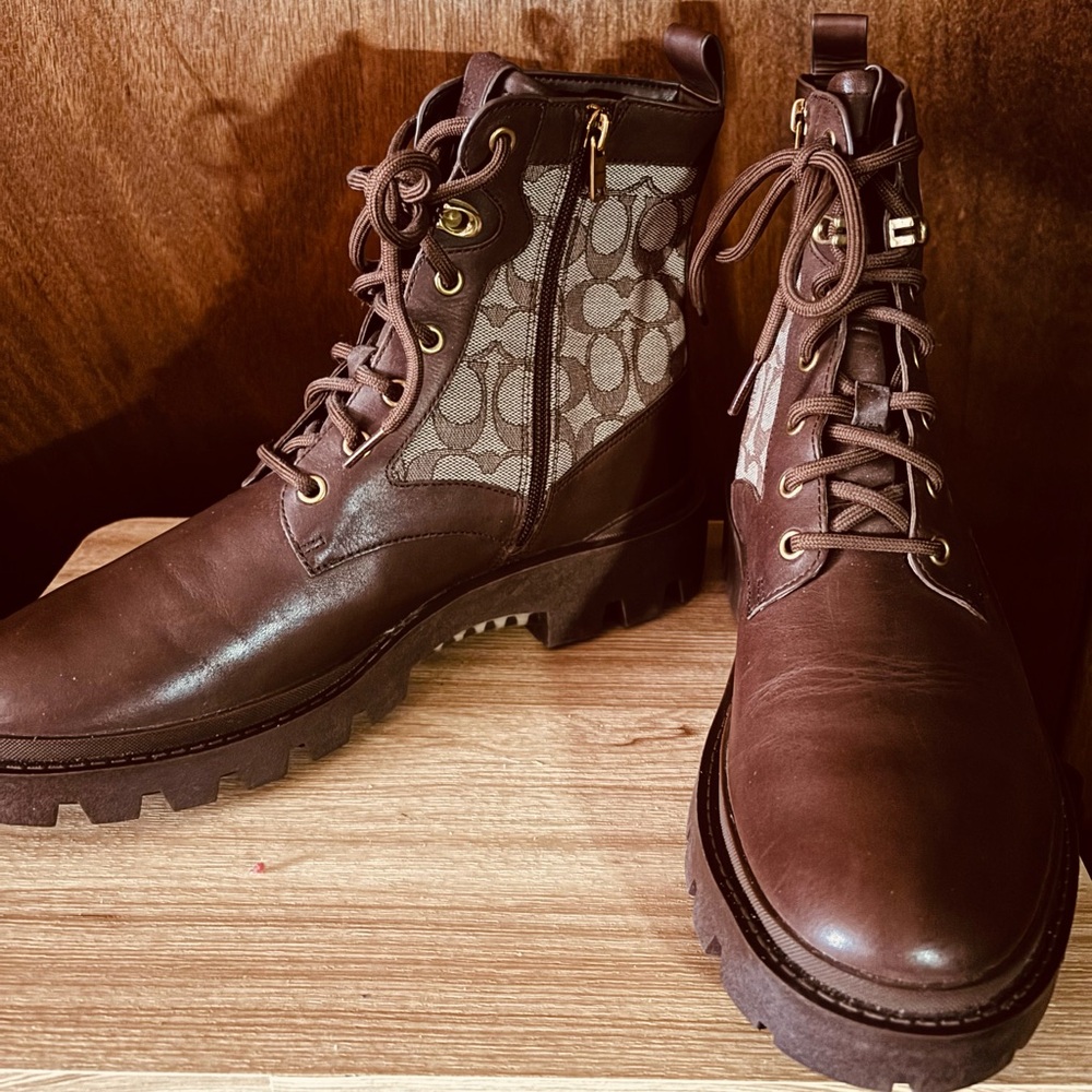 Coach Brown Leather Men's Boots with Signature Pattern - Picture 2 of 5